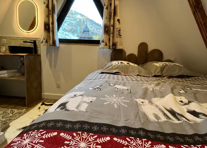 6-8 Pers St Lary Alt1700m -100mdespistes Classe 4 Etoiles