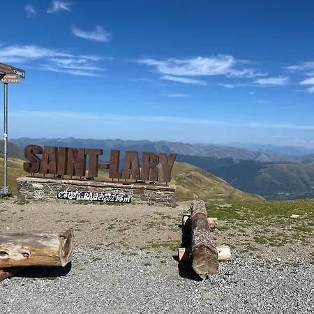 St Lary 1700m 4etoiles 9pers 100m Des Pistes 木屋