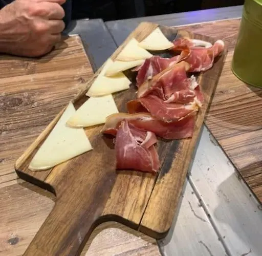 6-8 Pers St Lary Alt1700m -100mdespistes Classe 4 Etoiles *